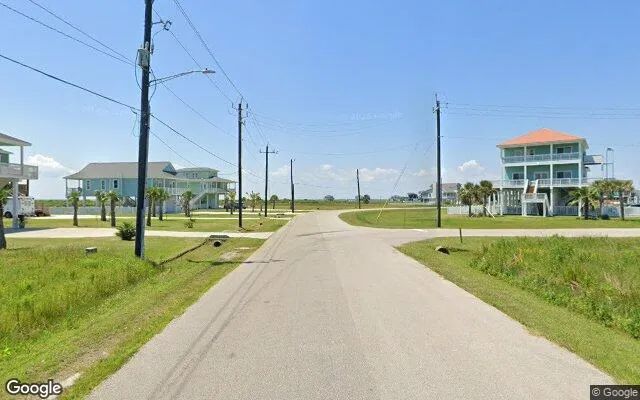 Decorative background for 0.55 Acres in Galveston - Galveston County, TX image 6
