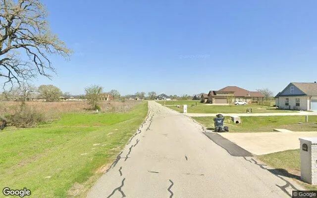 Decorative background for 3.5 Acres in Iola - Grimes County, TX image 6
