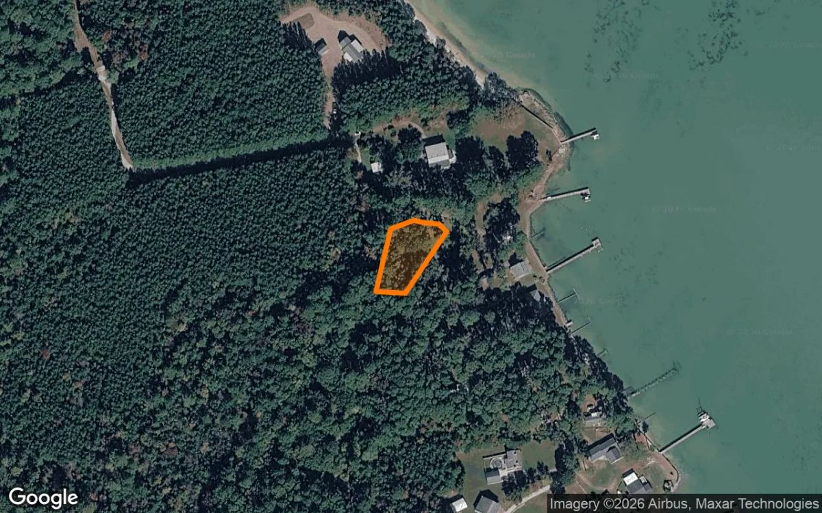 0.41 Acres in Hallieford - Mathews County, VA - Main image