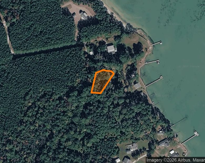 0.41 Acres in Hallieford - Mathews County, VA in Mathews County, VA
