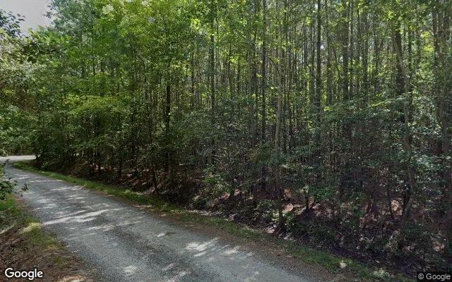 0.41 Acres in Hallieford - Mathews County, VA - Image 4