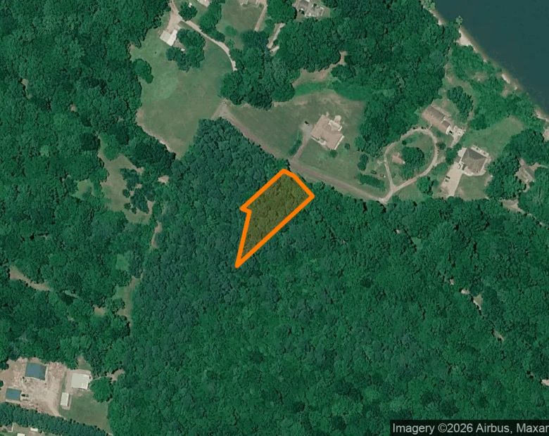 0.54 Acres in Dendron - Surry County, VA in Surry County, VA