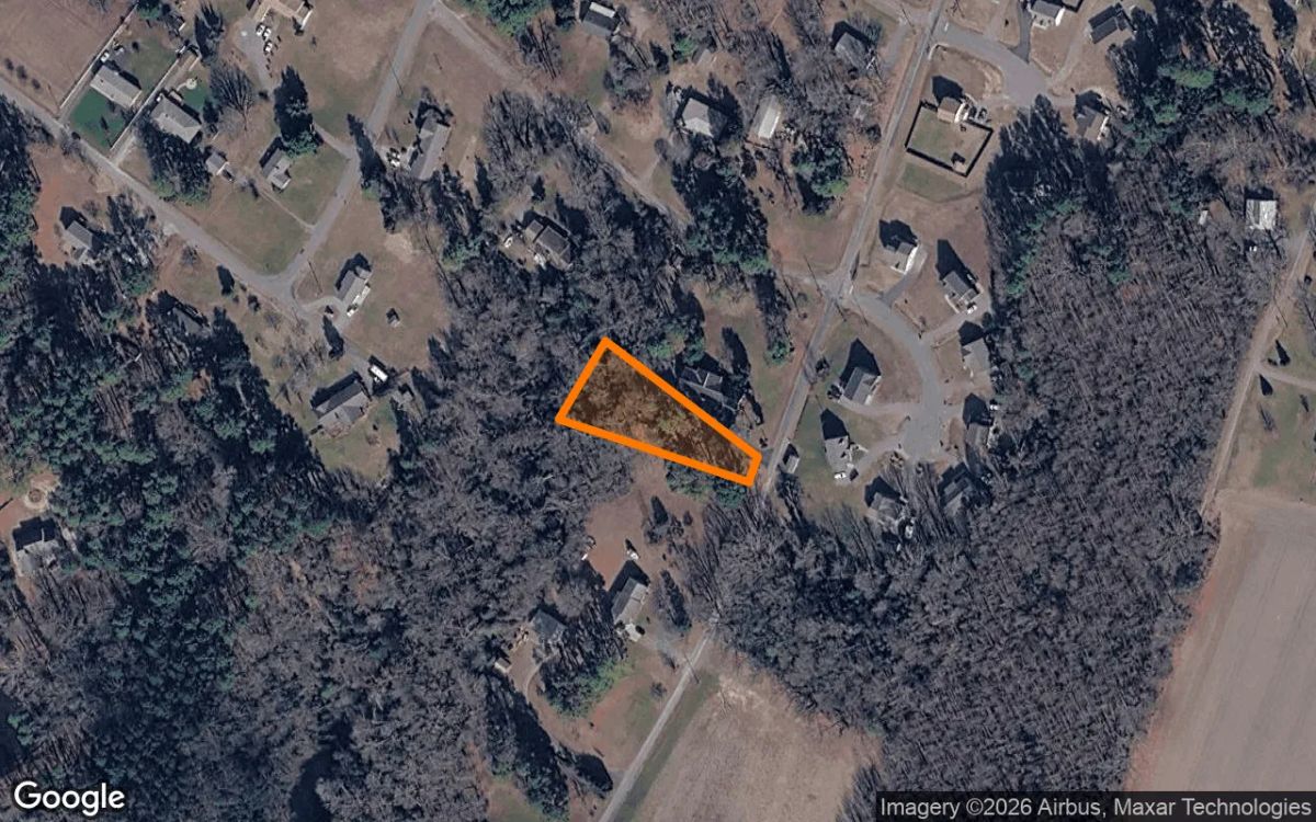 0.59 Acres in Warsaw - Richmond County, VA - Main image