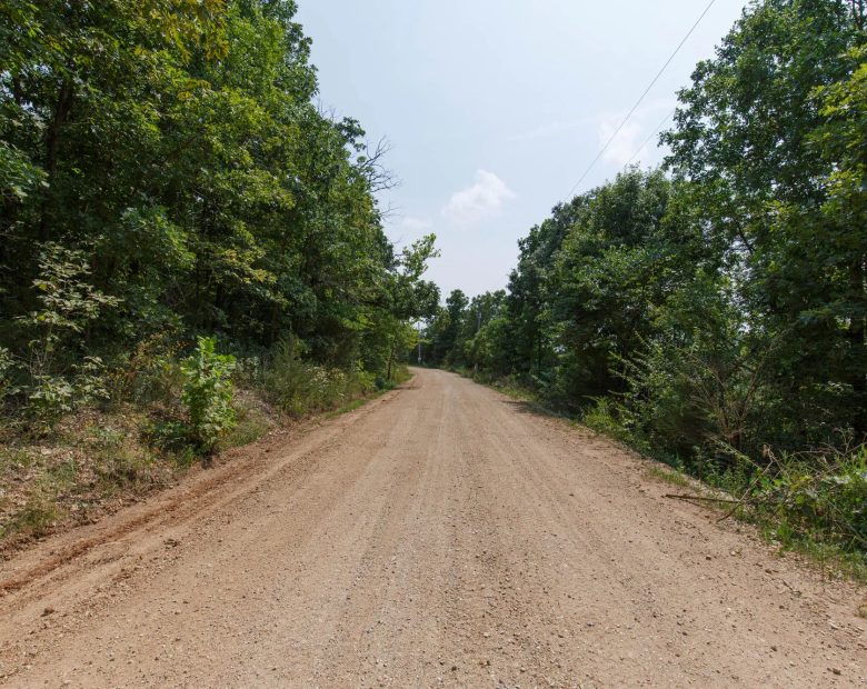 Spring Lake Plat 6 Tract 129 in Miller County, MO