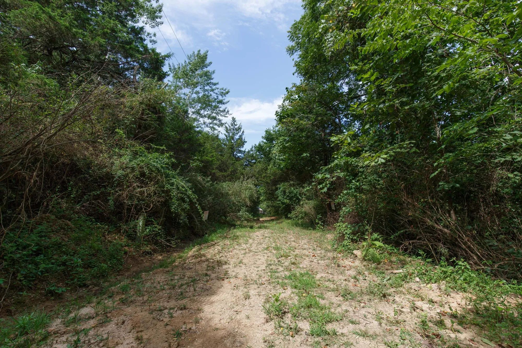 Spring Lake Plat 6 Tract 28 in Miller County, MO