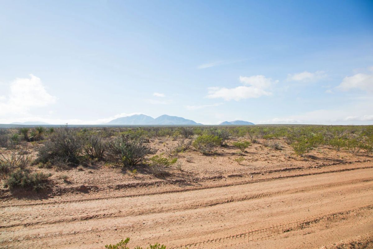 Sunset Ranches Tract 17 - Image 4