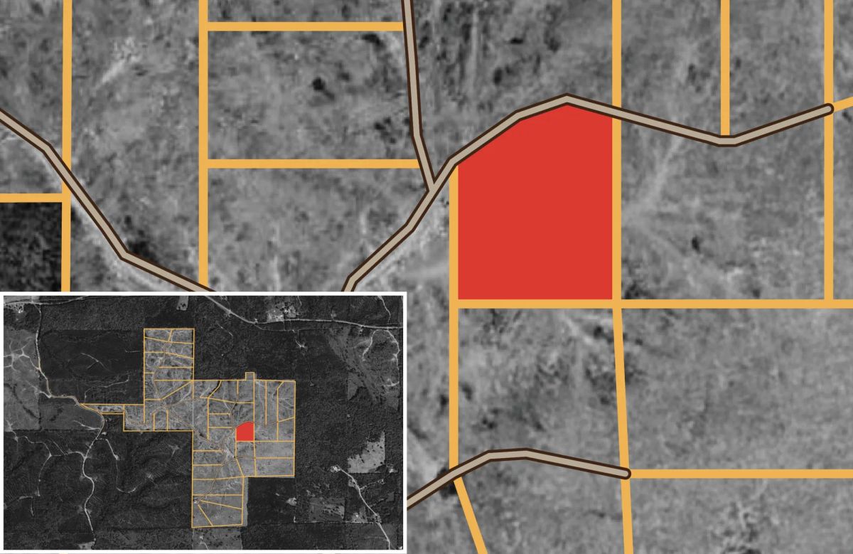 Decorative background for Meyer’s Ridge Tract 31 image 11