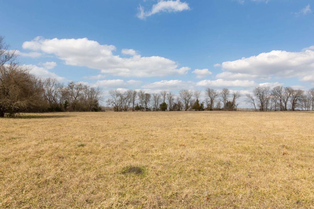 Decorative background for Wishing Star Ranch Tract 32 image 5