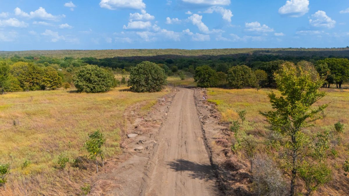 Decorative background for Gracyn Meadows Tract 9 image 12