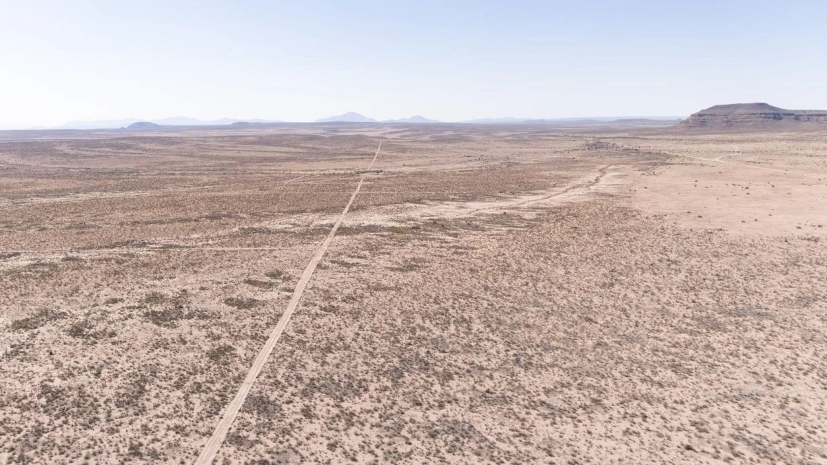 Decorative background for Sunrise Ranches Phase III Tract 141 image 5