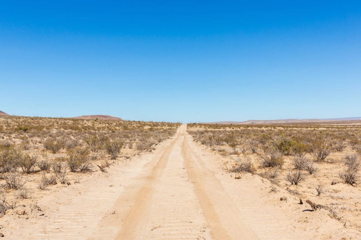 Decorative background for Sunrise Ranches Phase III Tract 141 image 15