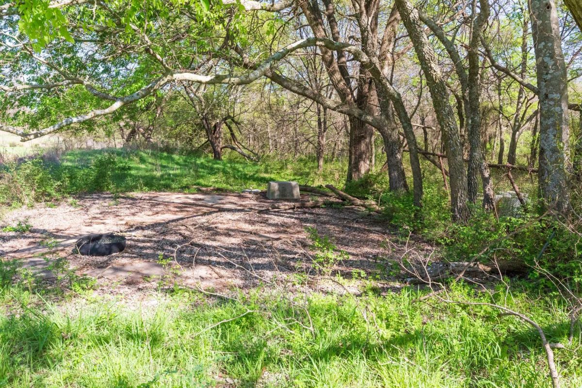Decorative background for Prairie Grove Tract 3 image 8