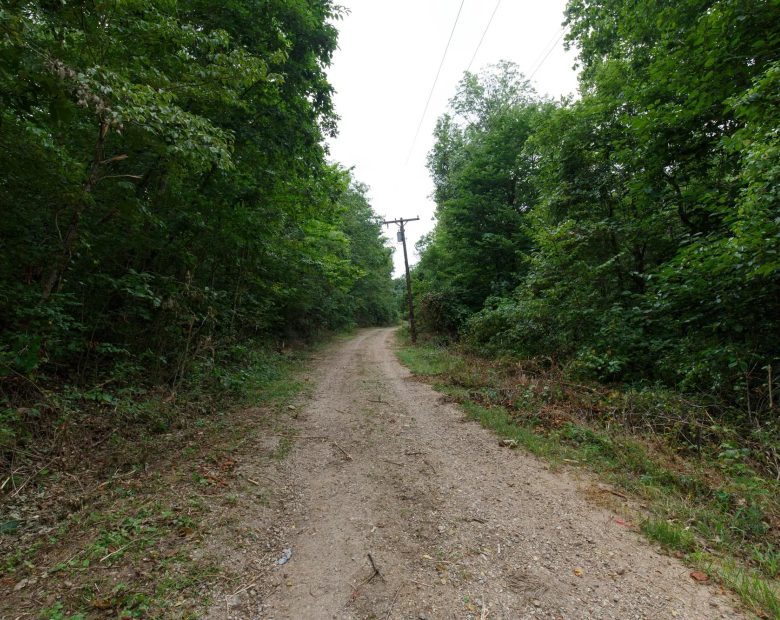 Spring Lake Plat 4 Tract 116 in Miller County, MO