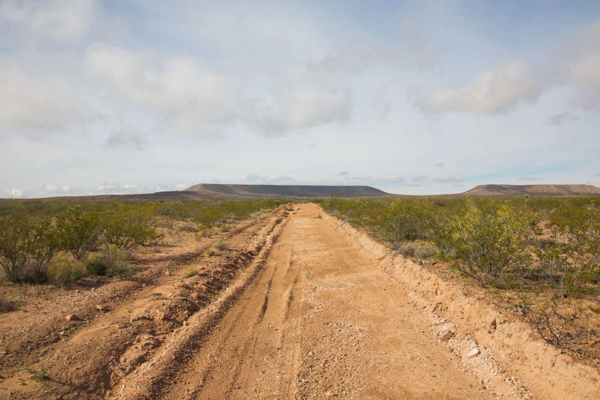Decorative background for Sunset Ranches Tract 10 image 5