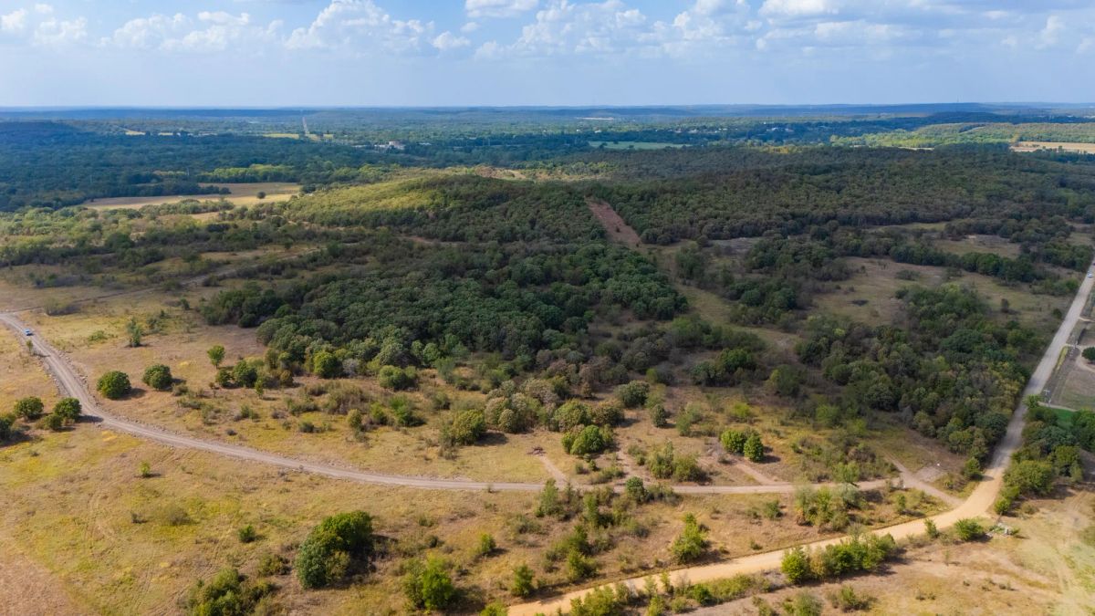Decorative background for Gracyn Meadows Tract 15 image 14