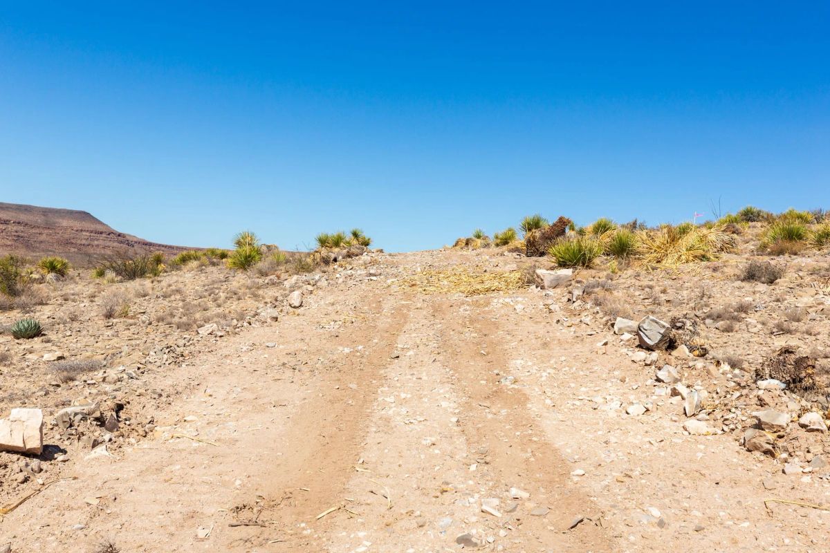 Decorative background for Sunrise Ranches Phase III Tract 129 image 13