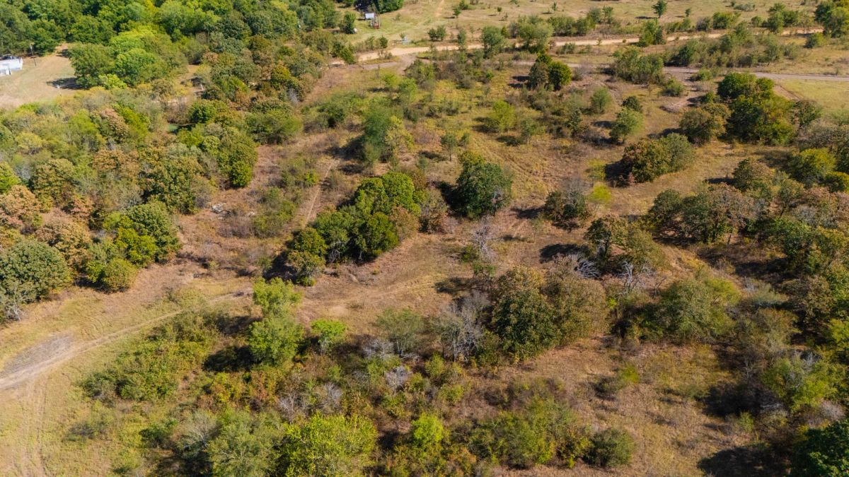 Decorative background for Gracyn Meadows Tract 3 image 8
