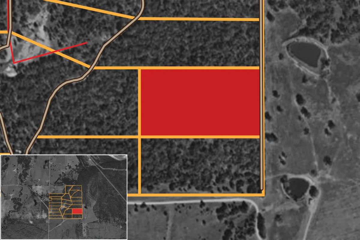 Decorative background for JLH Estates Tract 17 image 13