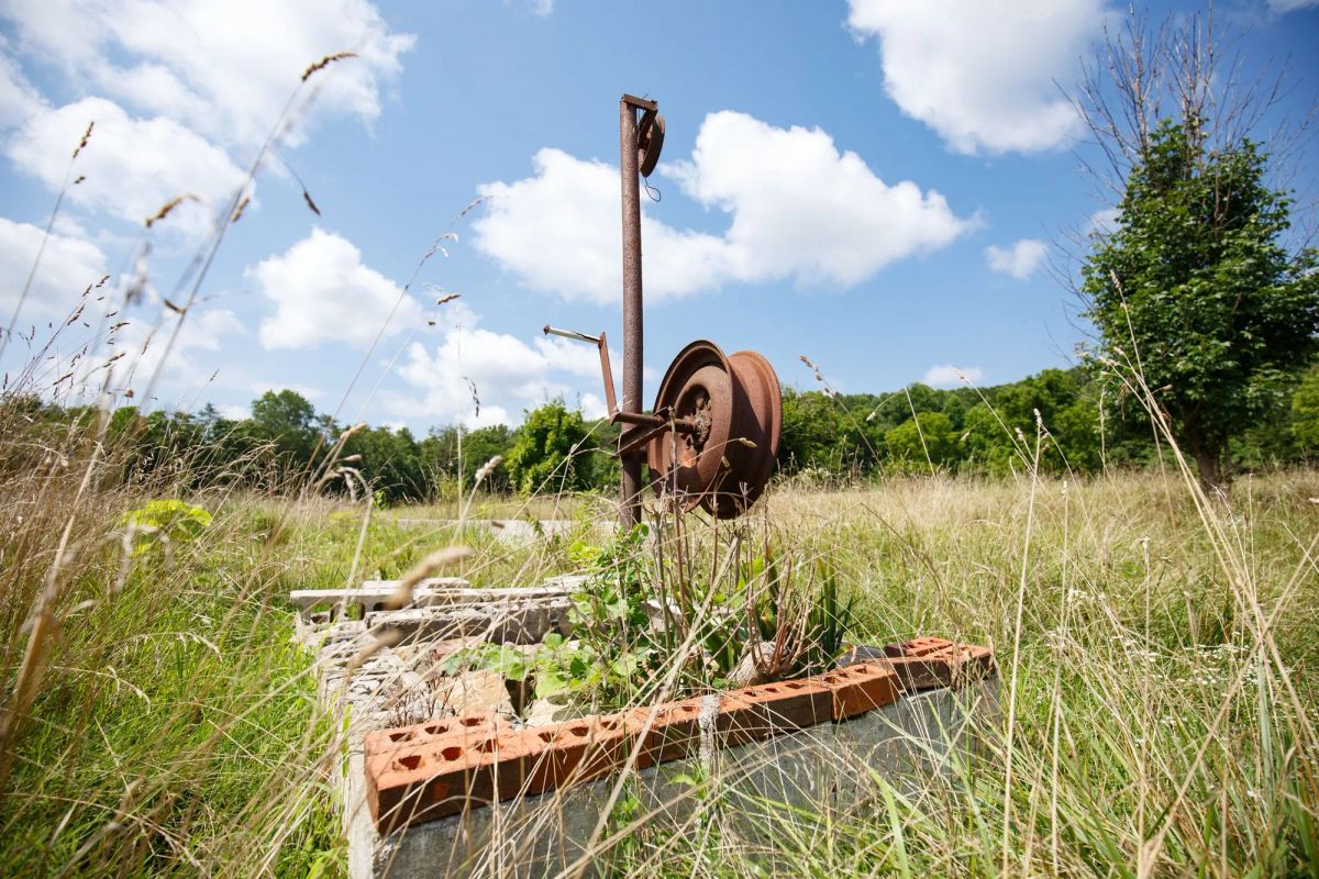Decorative background for Rolling Hills Tract 18 image 10