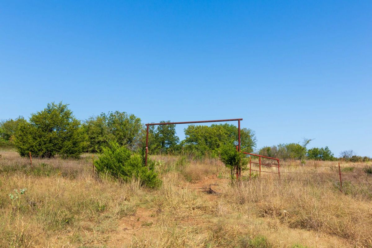 Decorative background for Canyon Creek Tract 12 image 10