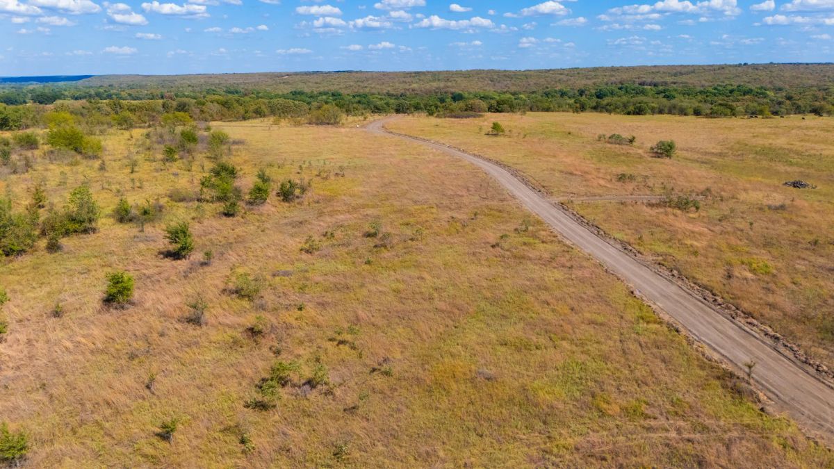 Decorative background for Gracyn Meadows Tract 13 image 16