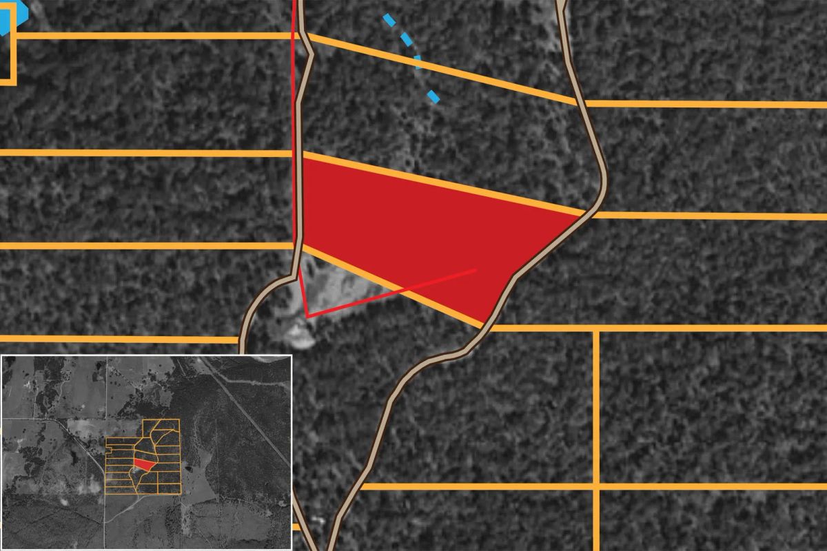 Decorative background for JLH Estates Tract 10 image 13