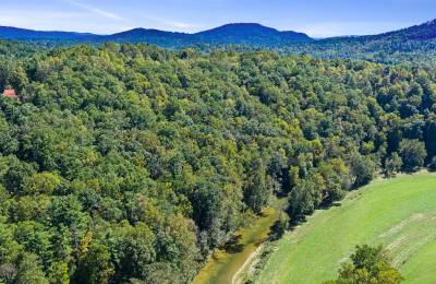 RIVERFRONT ACREAGE
