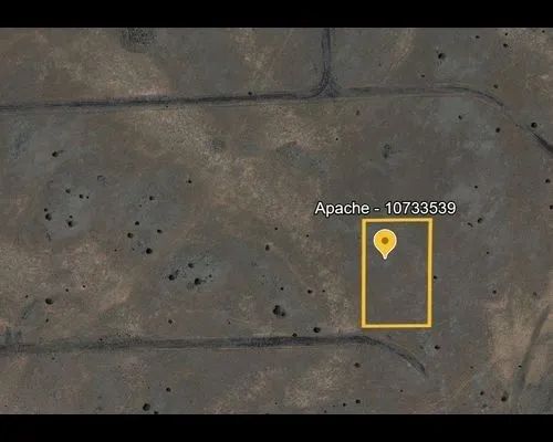1.1 Acres in Apache, Arizona - Image 2