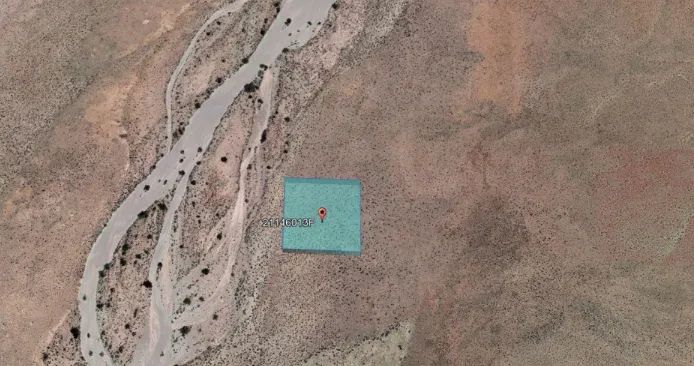 2.5 Acres in Apache, Arizona - Image 2