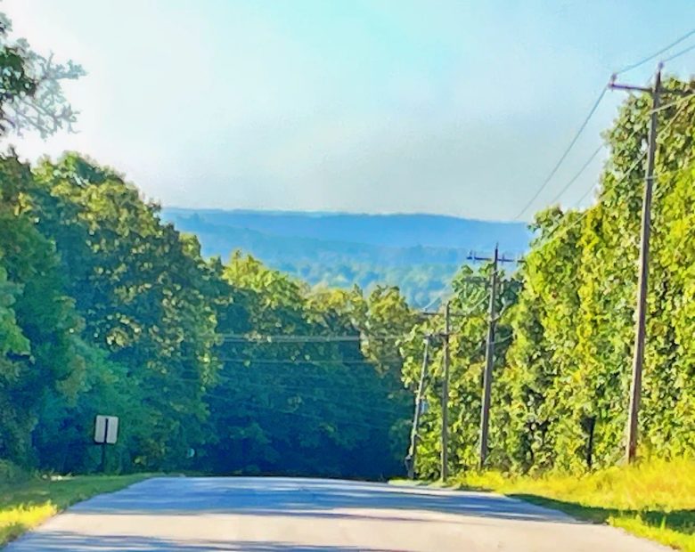 A Peaceful Vista to Settle Down Between Two Lakes in Izard County, AR