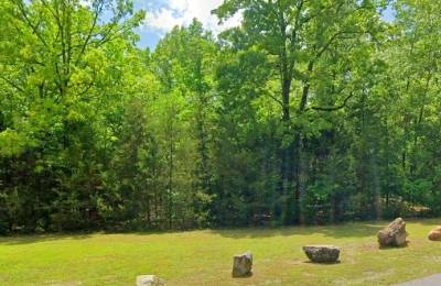 A Peaceful Corner Lot Near Everything You Love