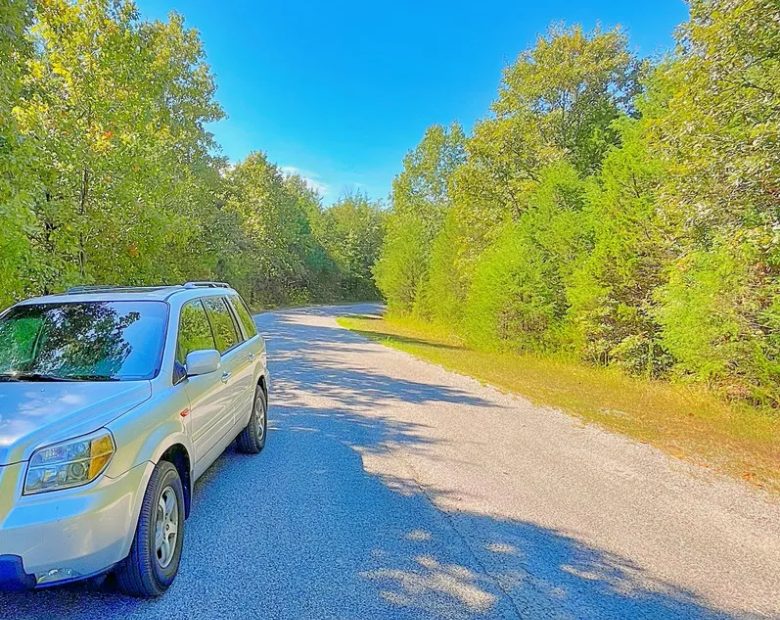 The Closest Point Between Crown Lake and Diamond Lake in Izard County, AR