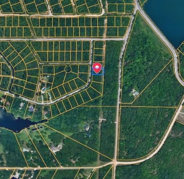 Decorative background for The Closest Point Between Crown Lake and Diamond Lake image 8
