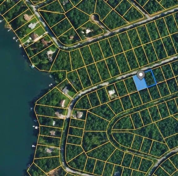 Decorative background for Lake Life Down The Street - Expandable To 0.69 Acres image 9