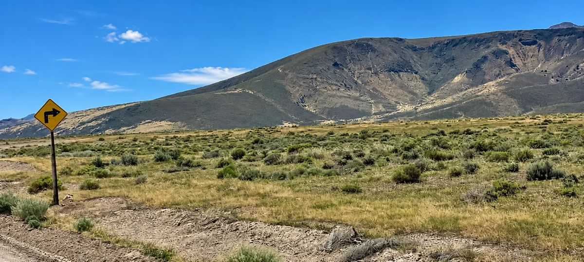 Decorative background for Discover wide-open Nevada living on this 124-acre high-desert ranch in Antelope Valley, Pershing County. image 10