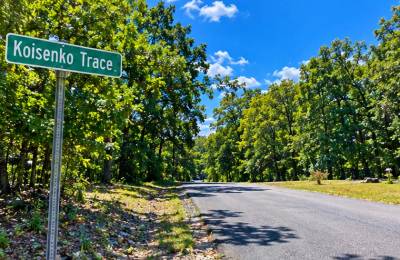 Bring your Camper and RV to the Lakes, Golf and Natural Beauty in Cherokee Village!