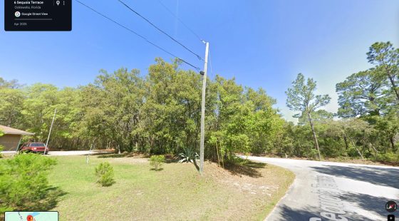 Set Back yet well-connected ¼ ac Lot close to the Ocklawaha River in Marion County, FL