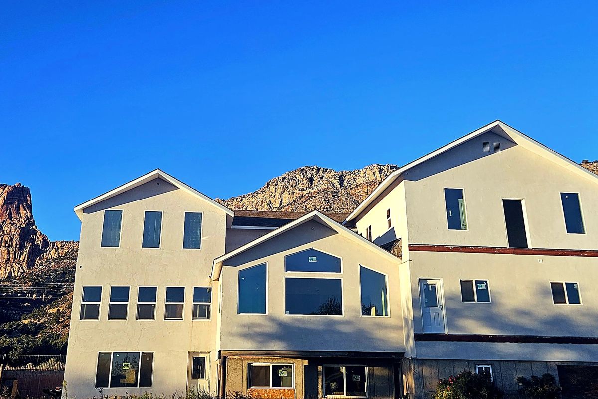 Red-Rock Views by BLM Land, .88 Acre Home, Seller Financing - Image 4
