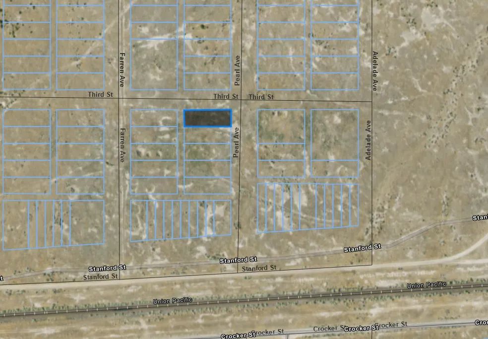 Decorative background for 0.16 Acres in Golconda, Humboldt County, NV image 5