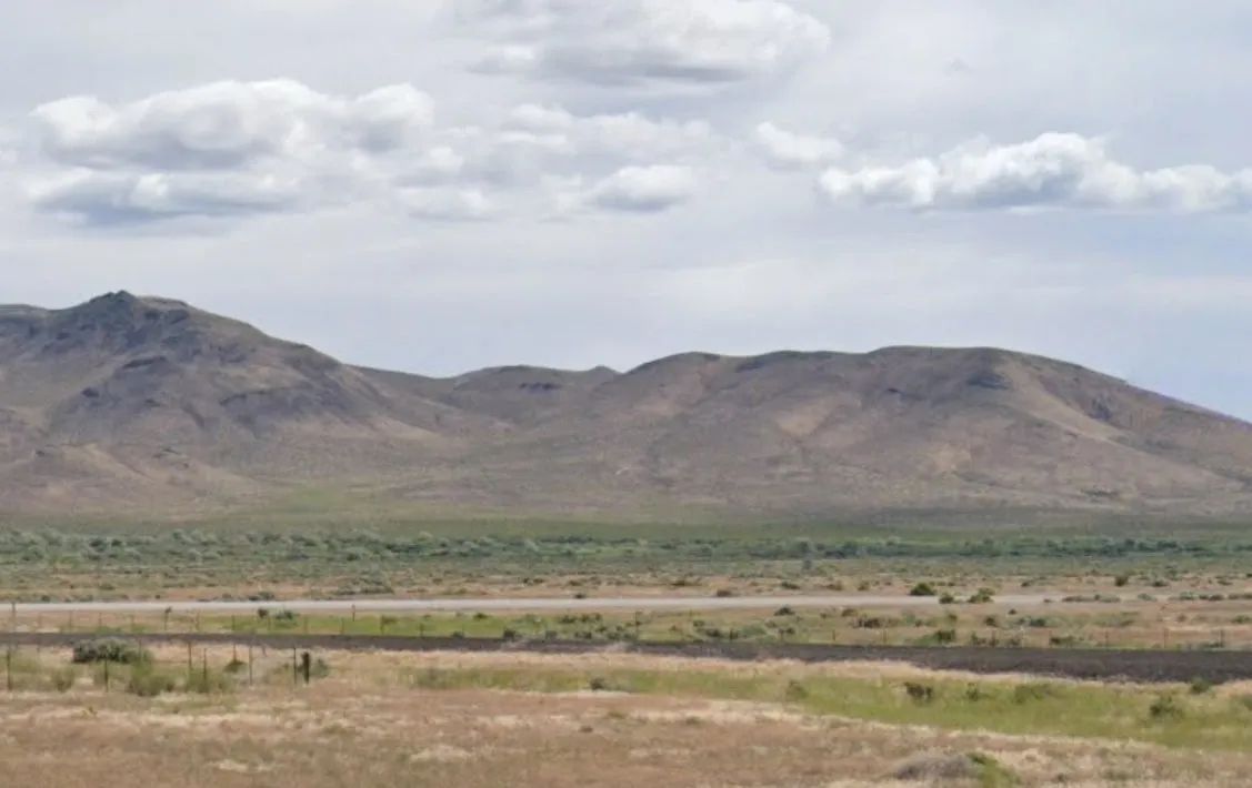 Decorative background for 0.16 Acres in Golconda, Humboldt County, NV image 12