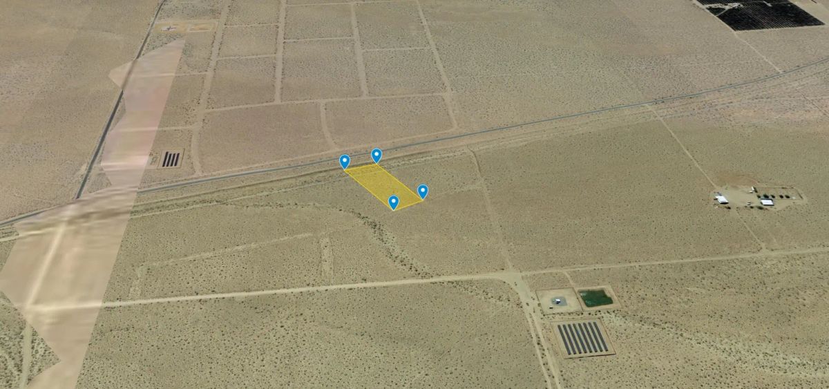 2.47 Acres in Kern County, CA - Image 4