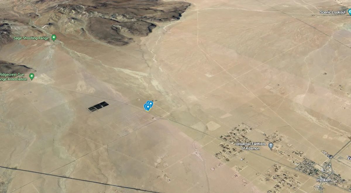 Decorative background for 2.47 Acres in Kern County, CA image 7