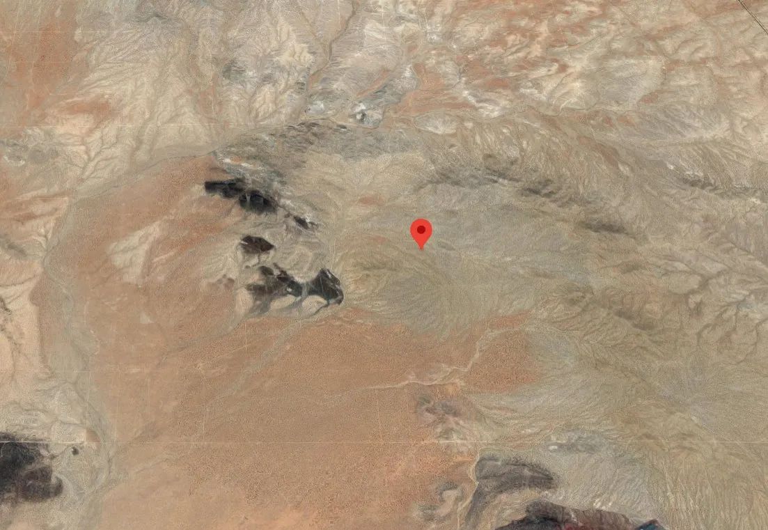 Decorative background for 40 Acres in Kern County, CA image 11