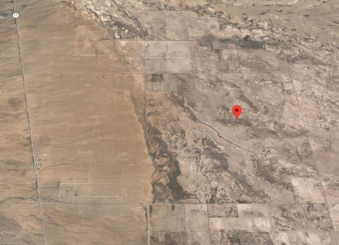 Decorative background for 10 Acres in Luna County, NM image 11