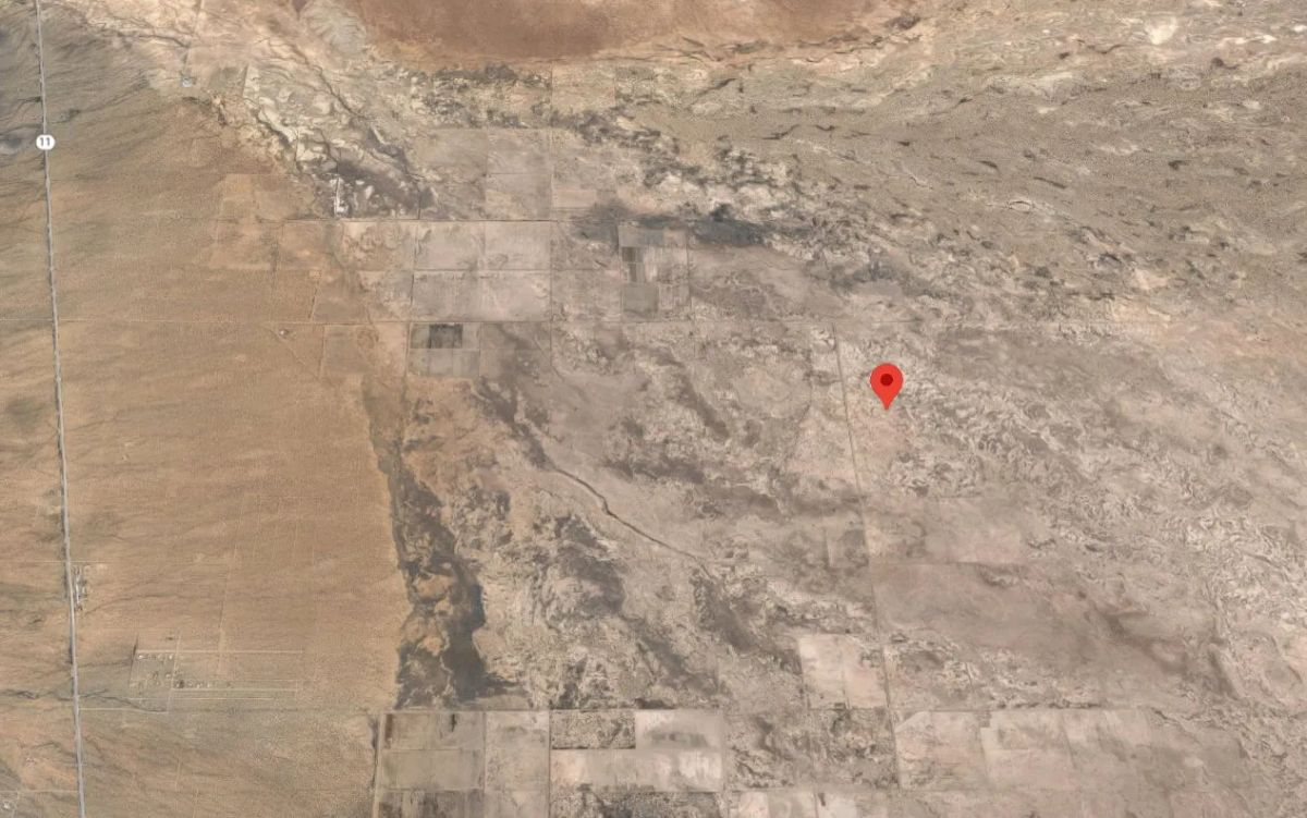 Decorative background for 10 Acres in Luna County, NM image 9