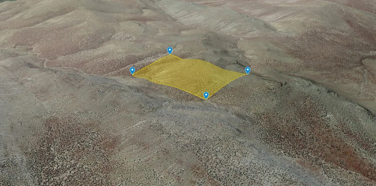 Decorative background for 5 Acres in the foothills of Humboldt County, NV image 21
