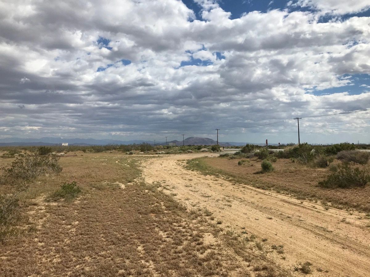 Decorative background for 2.54 Acres in Kern County, CA image 15