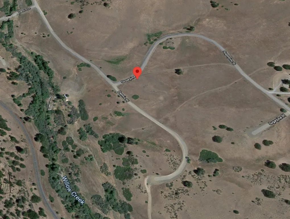 Decorative background for 1.3 Acres in KCRE Near the Klamath River, Siskiyou County, CA image 8