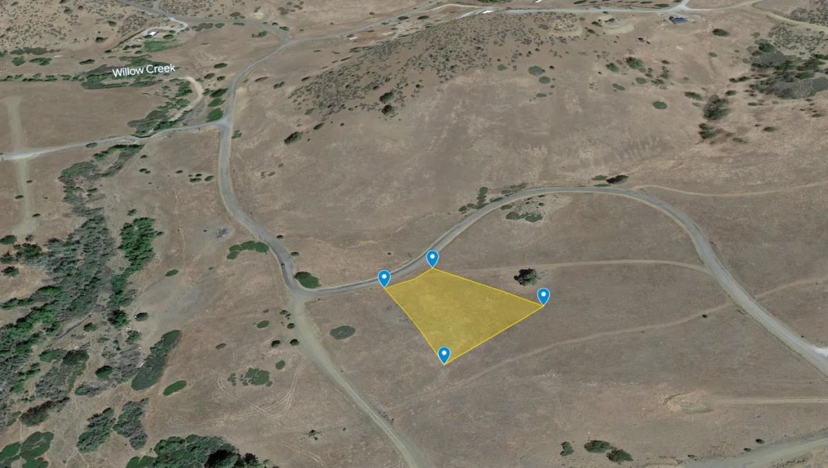 Decorative background for 1.3 Acres in KCRE Near the Klamath River, Siskiyou County, CA image 14