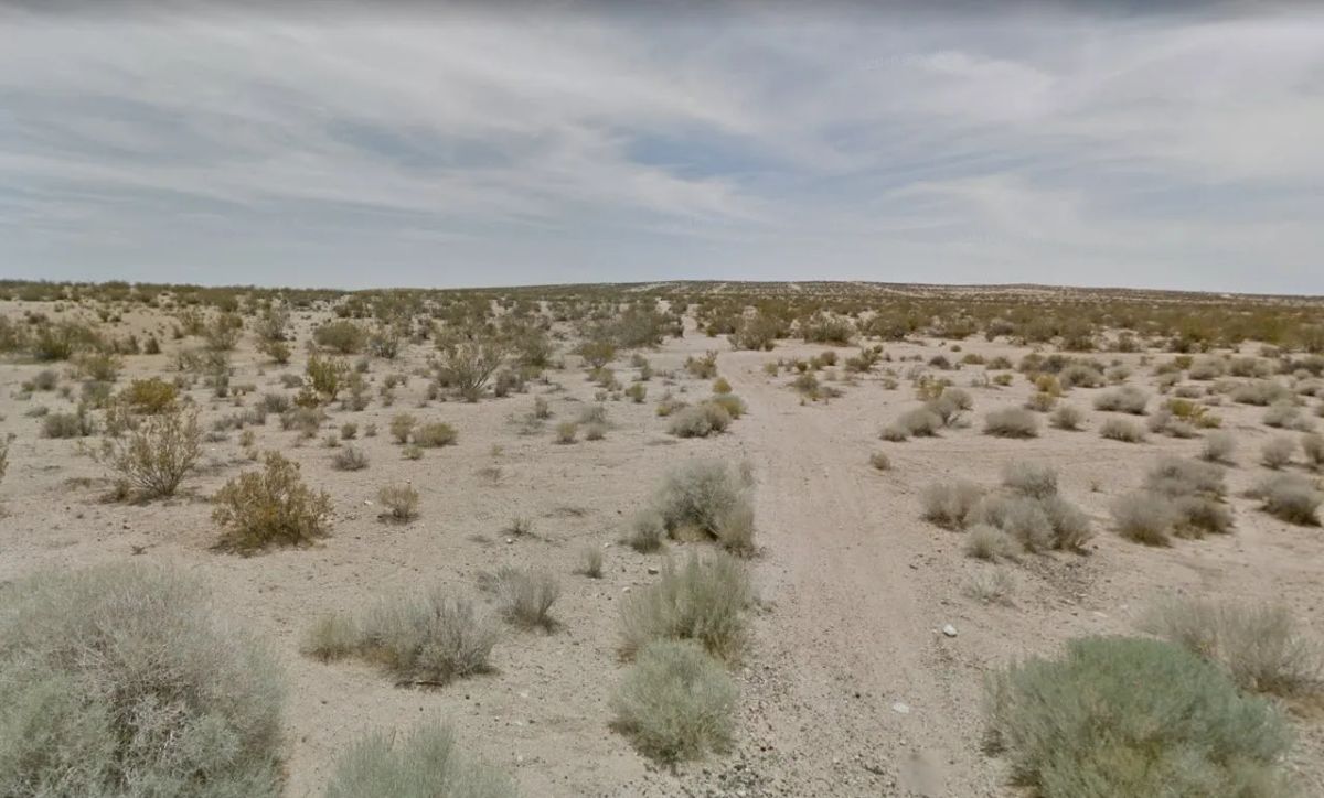 Decorative background for 0.19 Acre Residential lot in California City, Kern County, CA image 7